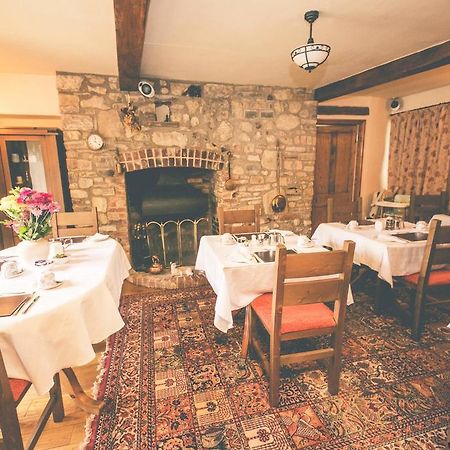 Weycroft Mill House Bed And Breakfast 阿克斯明斯特 外观 照片