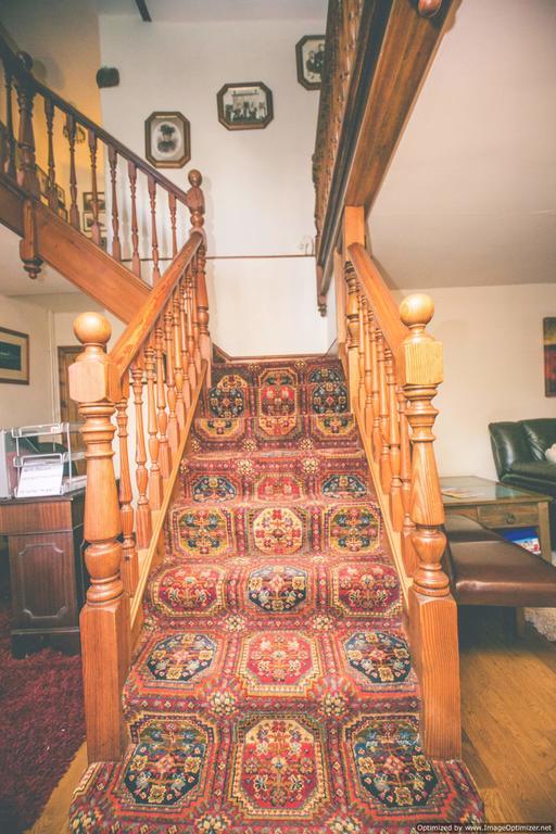 Weycroft Mill House Bed And Breakfast 阿克斯明斯特 外观 照片